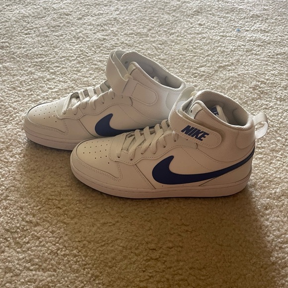 Nike 6Y (brand new youth) - Picture 4 of 4